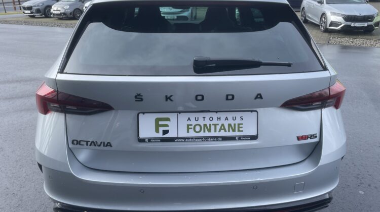 Octavia Combi 2,0TSi RS 19″Leder AHK Canton HUD