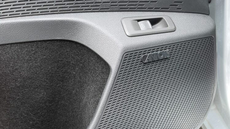 Octavia Combi 2,0TSi RS 19″Leder AHK Canton HUD