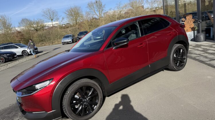 CX-30 Skyactive Homura 18″ Navi SHZ Kamera LED