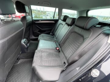 Passat 2,0TDi Variant R-Line 4×4 Standhz AHK