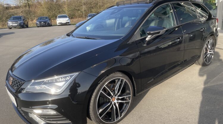 Leon ST Cupra 4Drive Pano Beats AHK Alcantara