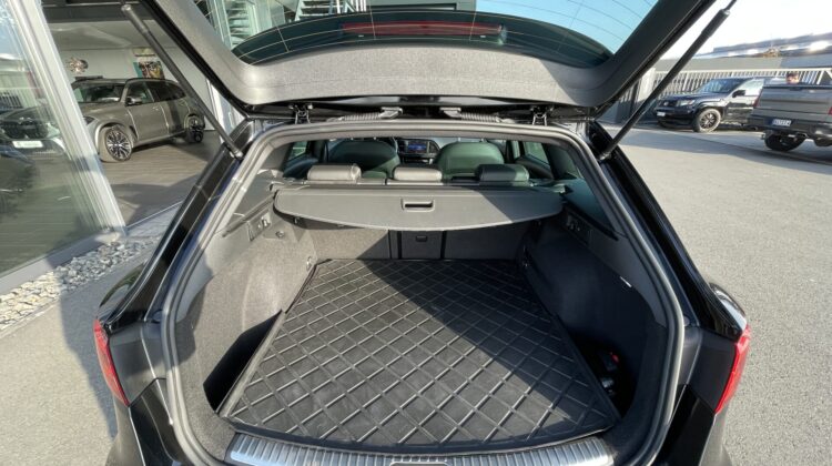 Leon ST Cupra 4Drive Pano Beats AHK Alcantara