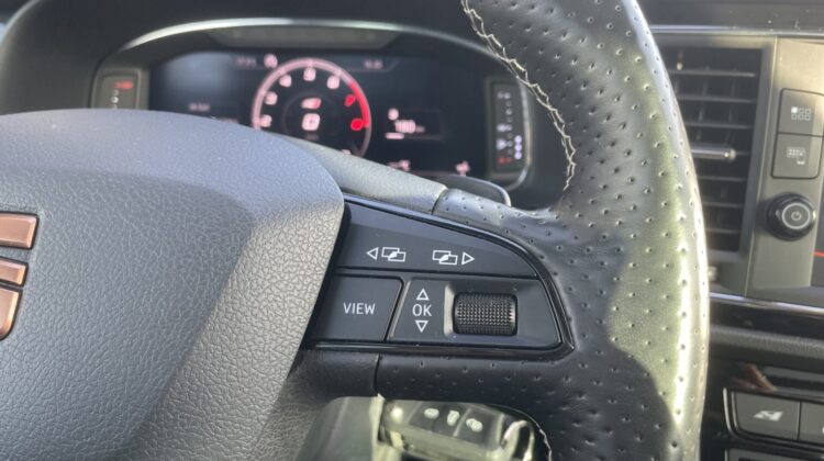 Leon ST Cupra 4Drive Pano Beats AHK Alcantara