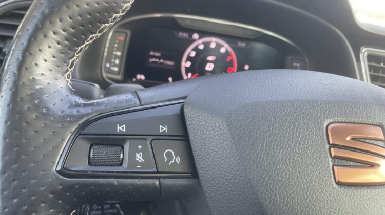 Leon ST Cupra 4Drive Pano Beats AHK Alcantara