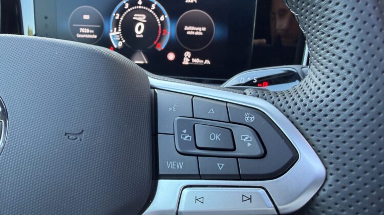 Tiguan 2.0TSI 4Motion R-Line Pano AHK 360 HUD IQ