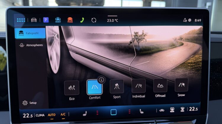 Tiguan 2.0TSI 4Motion R-Line Pano AHK 360 HUD IQ