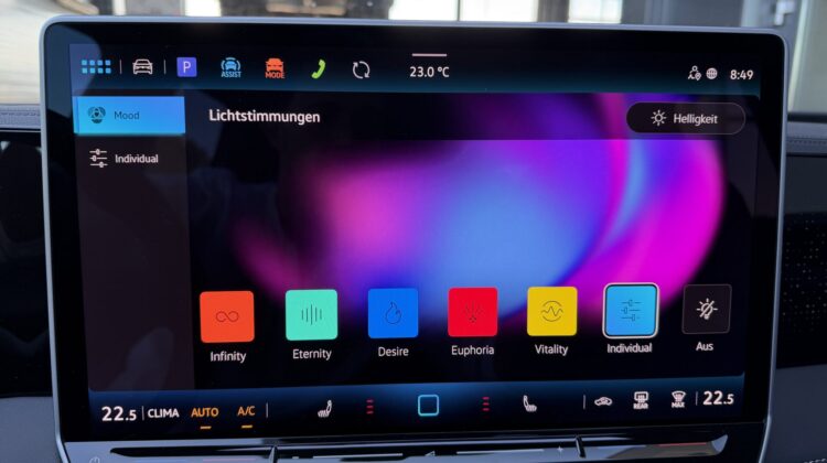 Tiguan 2.0TSI 4Motion R-Line Pano AHK 360 HUD IQ