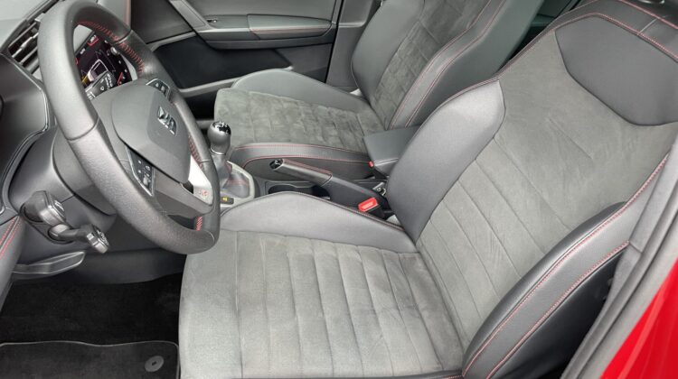 Arona FR 18″ Navi Virtual Kamera Matrix Sitzhz.