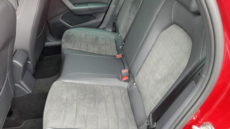 Arona FR 18″ Navi Virtual Kamera Matrix Sitzhz.