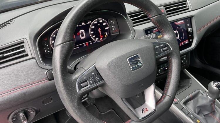 Arona FR 18″ Navi Virtual Kamera Matrix Sitzhz.