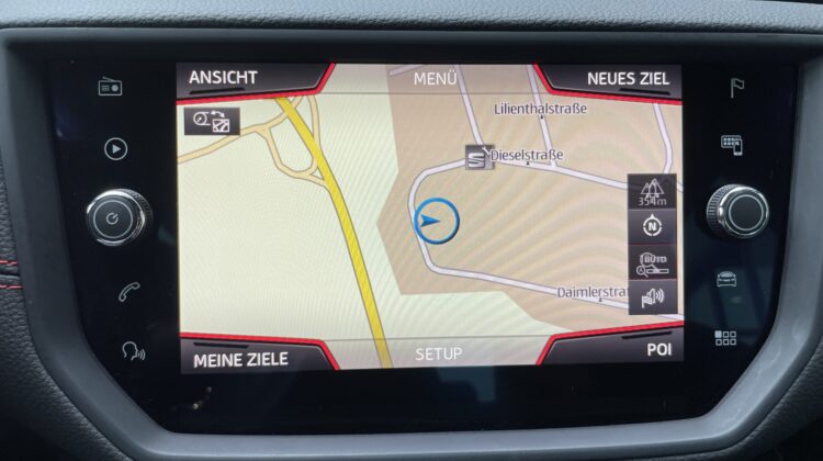 Arona FR 18″ Navi Virtual Kamera Matrix Sitzhz.