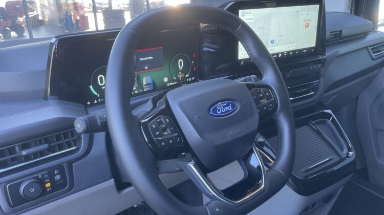 Tourneo Custom 8-Sitze 320 L2 Titanium X AWD