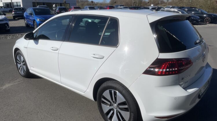 Golf VII e-Golf Navi LED ALu SHZ Klima