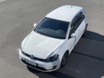 Golf VII e-Golf Navi LED ALu SHZ Klima
