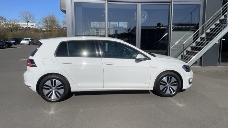 Golf VII e-Golf Navi LED ALu SHZ Klima