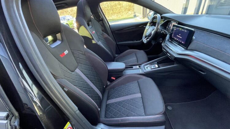 Octavia Combi 2,0TDi RS Pano Riga 19″ Kamera