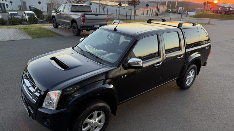 D-Max Double Cab 4WD Klima AHK Kamera