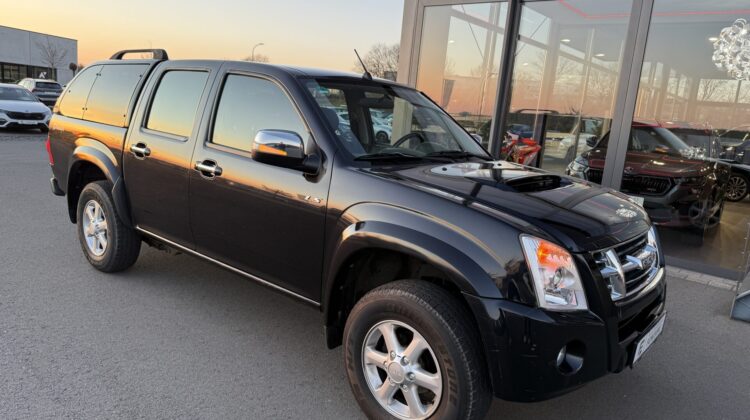 D-Max Double Cab 4WD Klima AHK Kamera