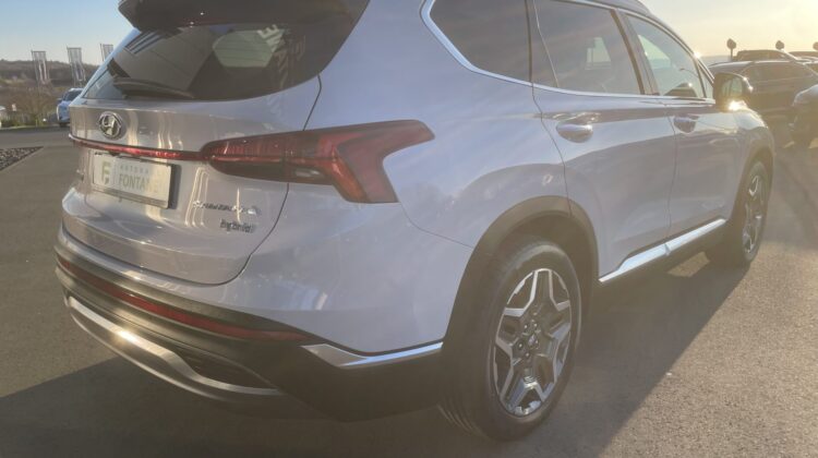 Santa Fe 4WD Hybrid Pano 19″ 7-Sitzer Leder LED