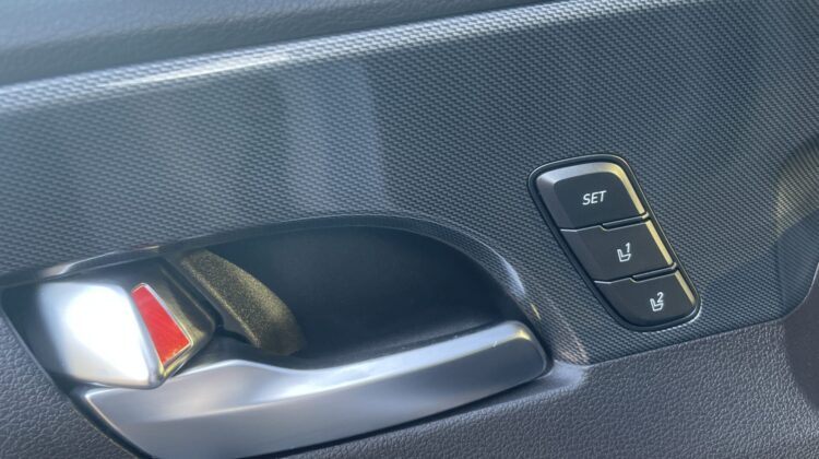 Santa Fe 4WD Hybrid Pano 19″ 7-Sitzer Leder LED