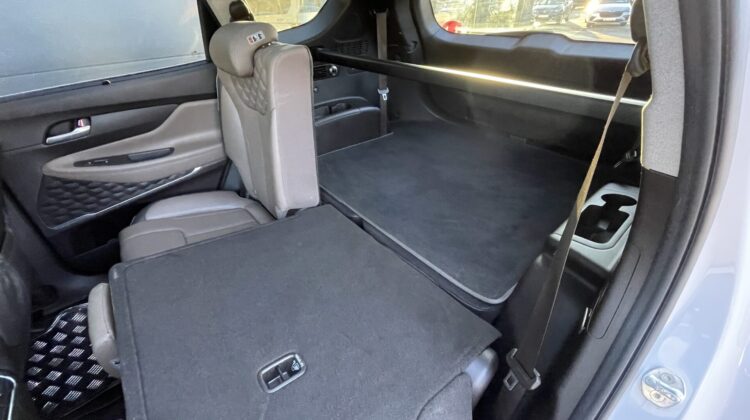 Santa Fe 4WD Hybrid Pano 19″ 7-Sitzer Leder LED