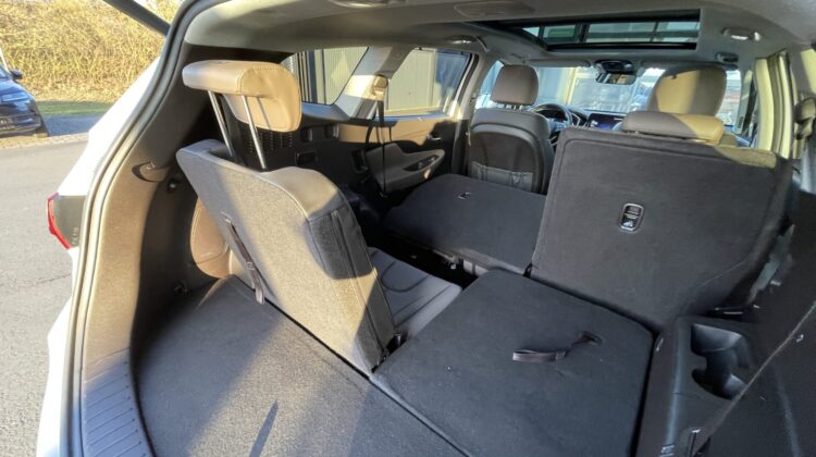 Santa Fe 4WD Hybrid Pano 19″ 7-Sitzer Leder LED