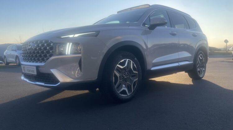 Santa Fe 4WD Hybrid Pano 19″ 7-Sitzer Leder LED