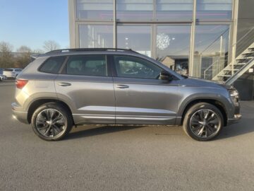 Karoq 2.0TDI DSG 4×4 Sportline AHK Pano 360° ACC