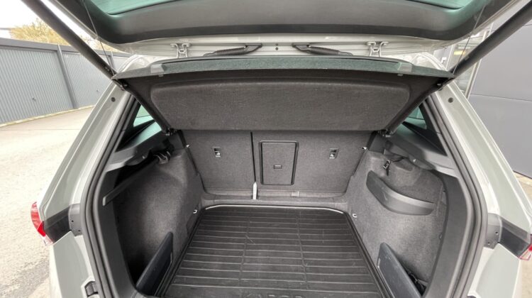 Karoq 1,5TSi DSG Sportline AHK Key Kam el.Heckkl