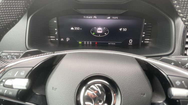 Karoq 1,5TSi DSG Sportline AHK Key Kam el.Heckkl