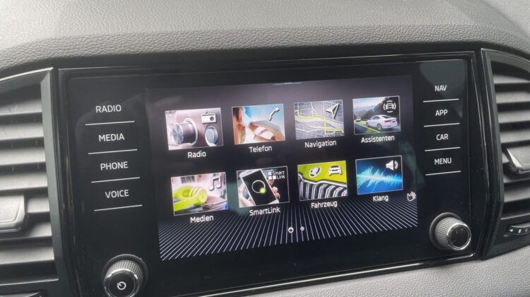 Karoq 1,5TSi DSG Sportline AHK Key Kam el.Heckkl