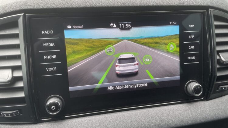 Karoq 1,5TSi DSG Sportline AHK Key Kam el.Heckkl