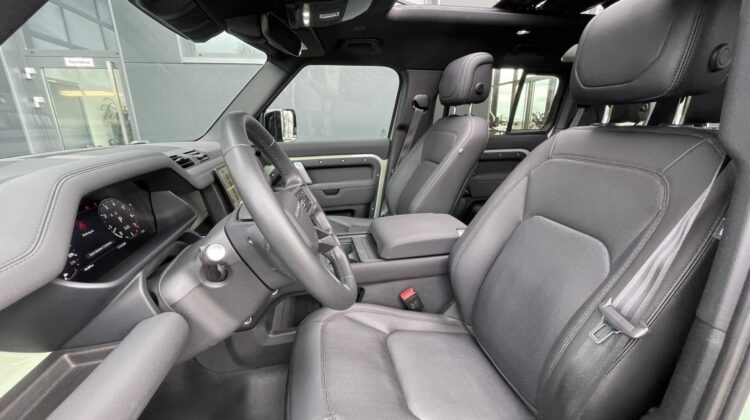 Defender 110 75th Limited Edition AHK