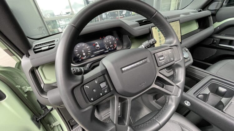 Defender 110 75th Limited Edition AHK