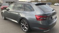 Superb 2,0TDi Kombi Sportline 19″ Matrix Alcant.