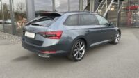 Superb 2,0TDi Kombi Sportline 19″ Matrix Alcant.
