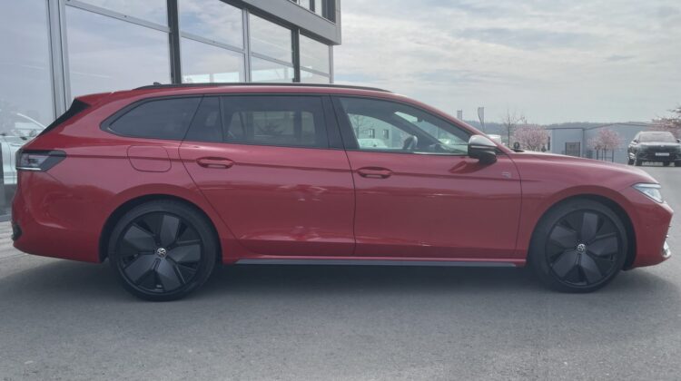 Passat 2.0TDI 4×4 R-Line Leder Pano Signature