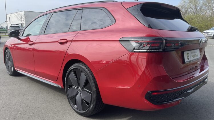 Passat 2.0TDI 4×4 R-Line Leder Pano Signature