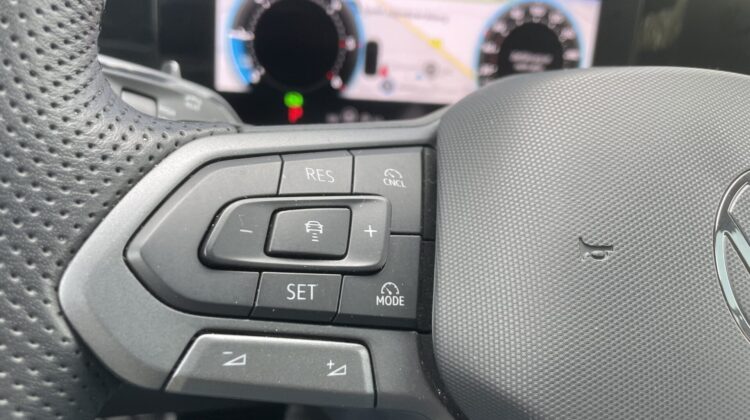 Passat 2.0TDI 4×4 R-Line Leder Pano Signature