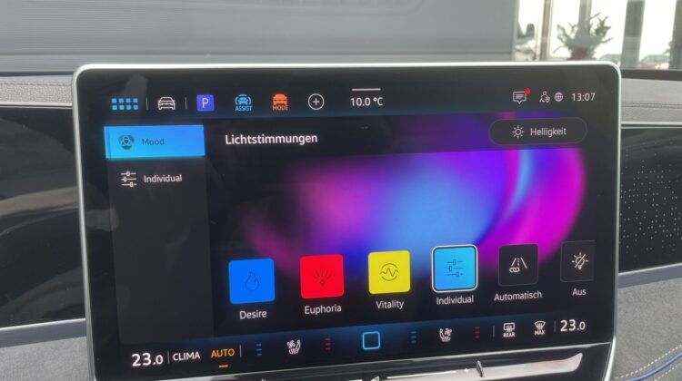 Passat 2.0TDI 4×4 R-Line Leder Pano Signature