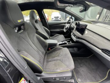 Enyaq Coupé RS Lounge Pano Canton WP AHK 360°