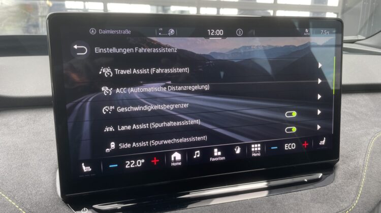 Enyaq Coupé RS Lounge Pano Canton WP AHK 360°