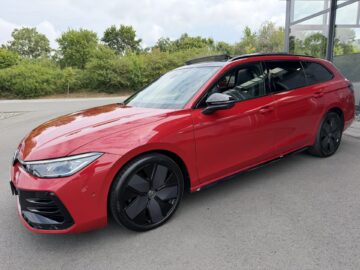 Passat 2.0TDI 4×4 R-Line Leder Pano Signature