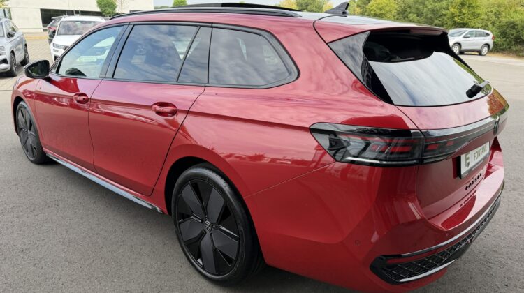 Passat 2.0TDI 4×4 R-Line Leder Pano Signature
