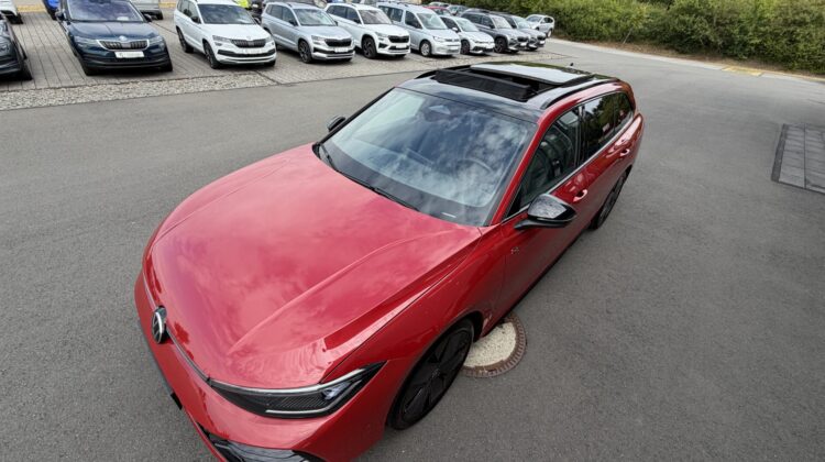 Passat 2.0TDI 4×4 R-Line Leder Pano Signature