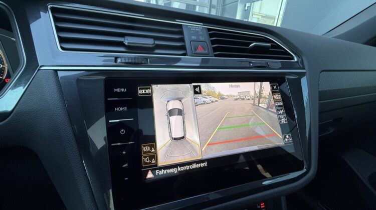 Tiguan 2,0TDi R-Line 4Motion Pano 20″ AHK DCC