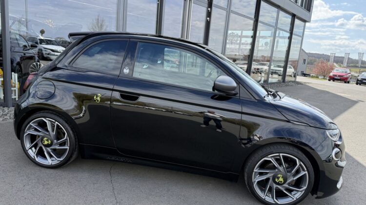 500e Scorpionissima Edition limitiert Pano 18