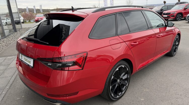 Superb 2.0TSI Sportline 4×4 Pano 19″ AHK Canton