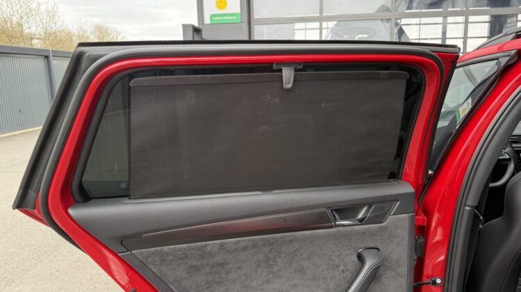 Superb 2.0TSI Sportline 4×4 Pano 19″ AHK Canton