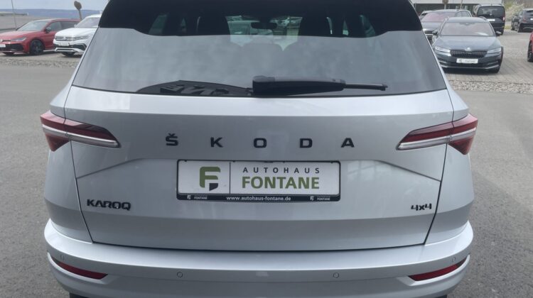Karoq 2,0TSi Sportline 4×4 Pano AHK19″ Kam Leder